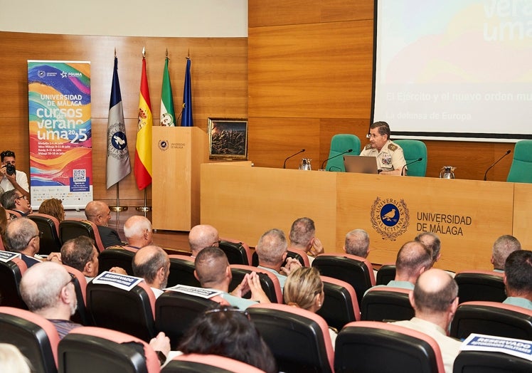 El jefe del Estado Mayor de España, Amador Enseñat y Berea.