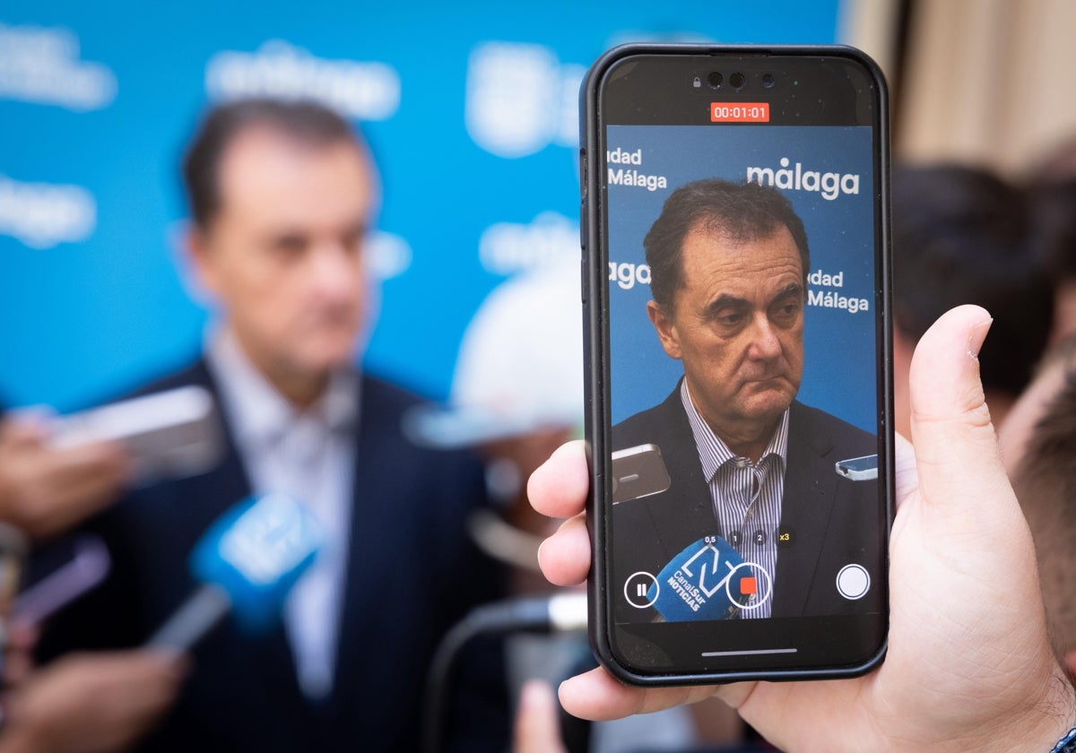 José María Muñoz, el administrador judicial del Málaga, durante la comparecencia.