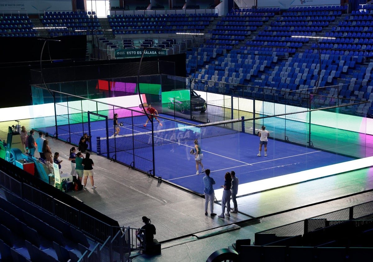 Imagen principal - Todo listo para el inicio del Andalucía Málaga Premier Padel