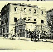 El Banco de España de la calle Córdoba y el Cine Pascualini en 1937.