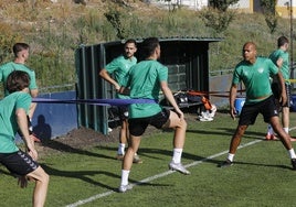 Luismi Gutiérrez y Biabiany llevarán el peso de los años en el nuevo equipo de Abel Gómez