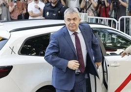 Santos Cerdán acude a declarar ante el juez.
