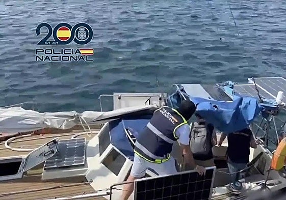 Una de las embarcaciones intervenidas.