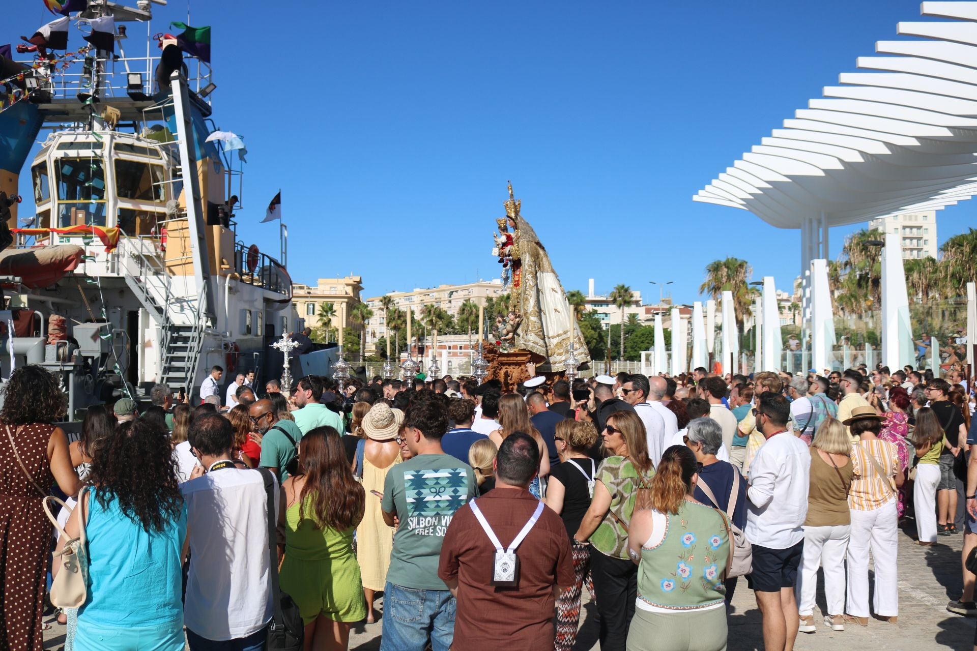Procesión marinera de la Virgen del Carmen de El Perchel