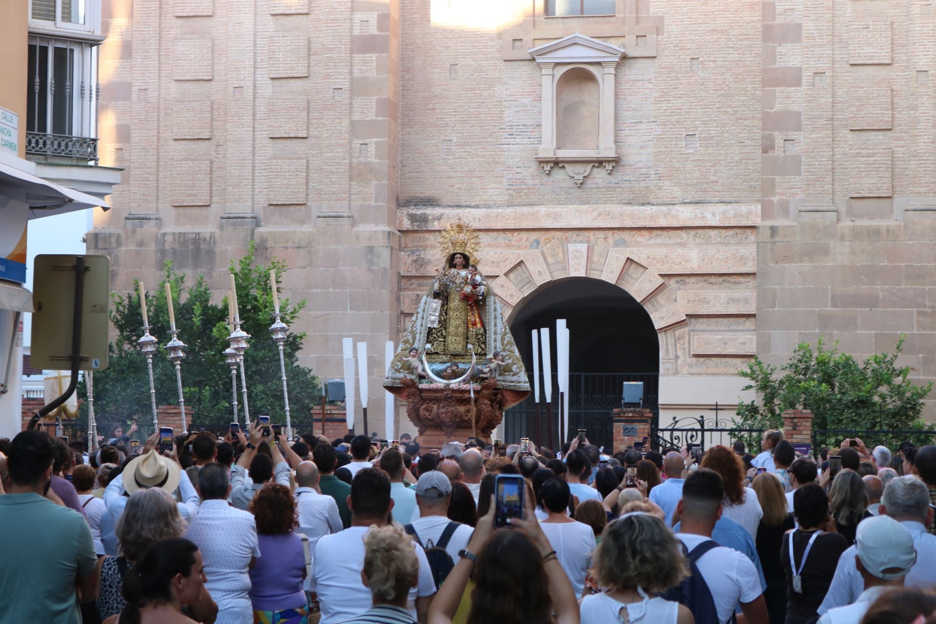 Procesión marinera de la Virgen del Carmen de El Perchel