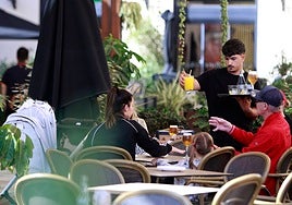 Se necesitan entre 5.000 y 6.000 nuevas contrataciones para la temporada alta en Málaga.