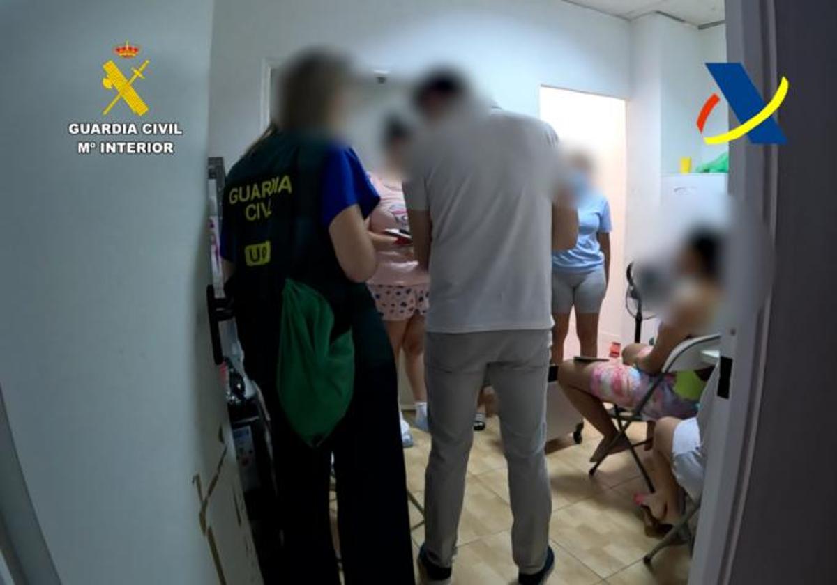Liberadas 162 mujeres víctimas de una red de explotación sexual con detenidos en Málaga