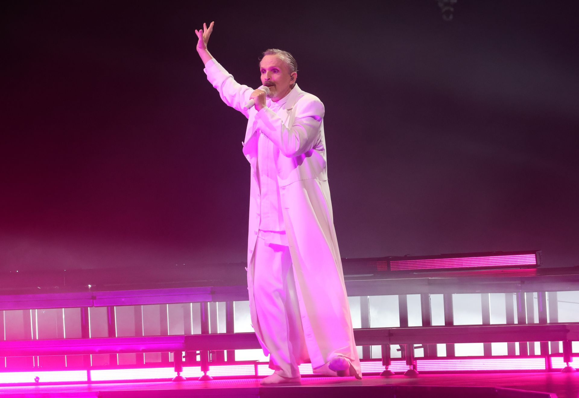 El concierto de Miguel Bosé en Starlite, en imágenes