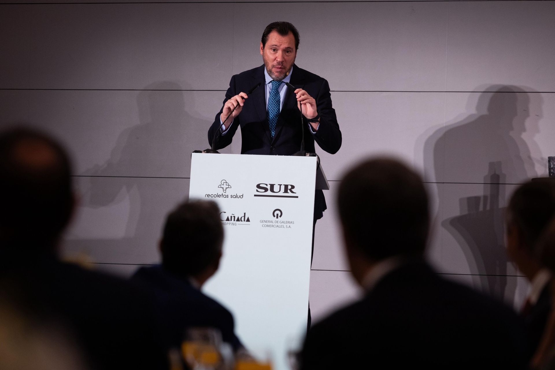 El ministro de Transportes anuncia nuevas inversiones en Málaga durante un Foro SUR