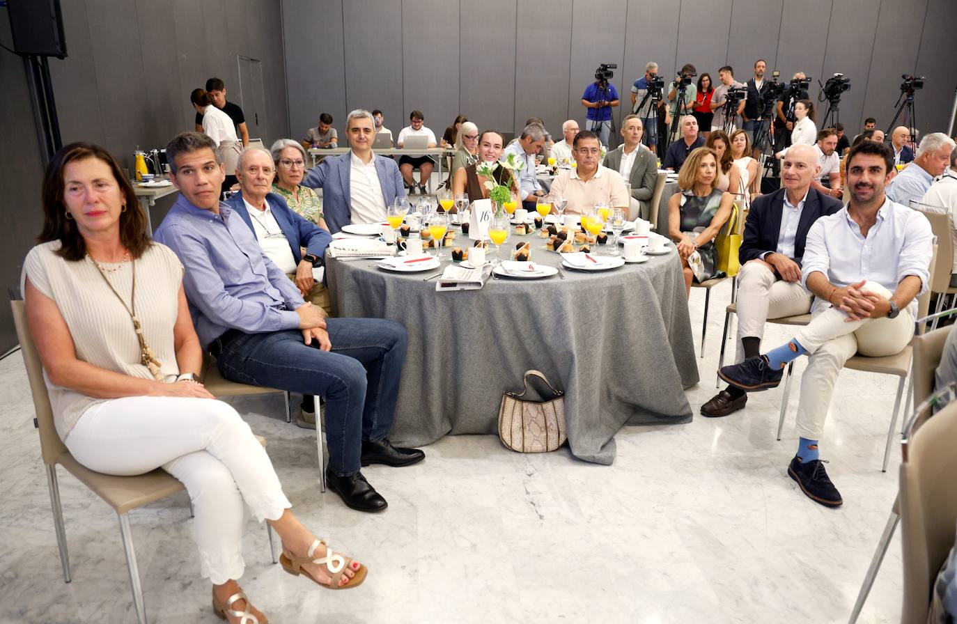 El ministro de Transportes anuncia nuevas inversiones en Málaga durante un Foro SUR