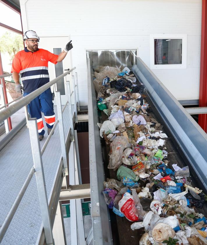 Imagen secundaria 2 - Última inversión en la planta de Los Ruices: del contenedor a un producto reciclado de calidad