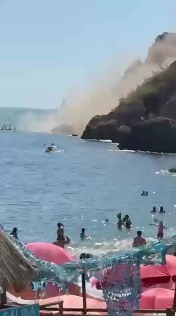 Susto en los acantilados de Maro por un desprendimiento