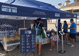 La campaña 'Andalucía, Mares que Saben' llega a La Cala del Moral