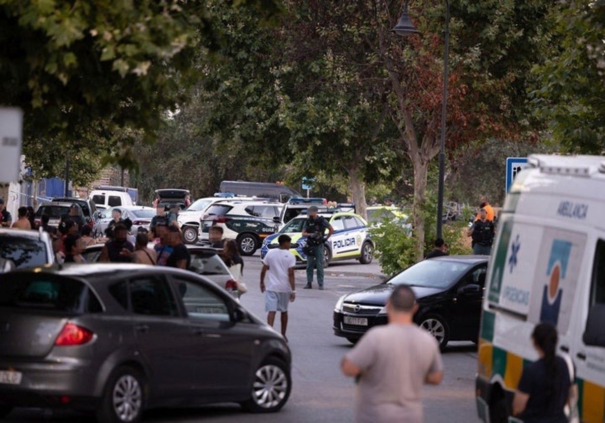Dispositivo tras el hallazgo del cadáver de Raúl Heredia y el crimen cometido por su hijo tras conocer la noticia.