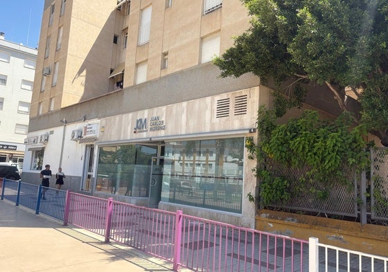 Imagen de la gestoría de Vélez-Málaga en la que trabajaba el presunto estafador que ha sido encarcelado este jueves en La Rioja.