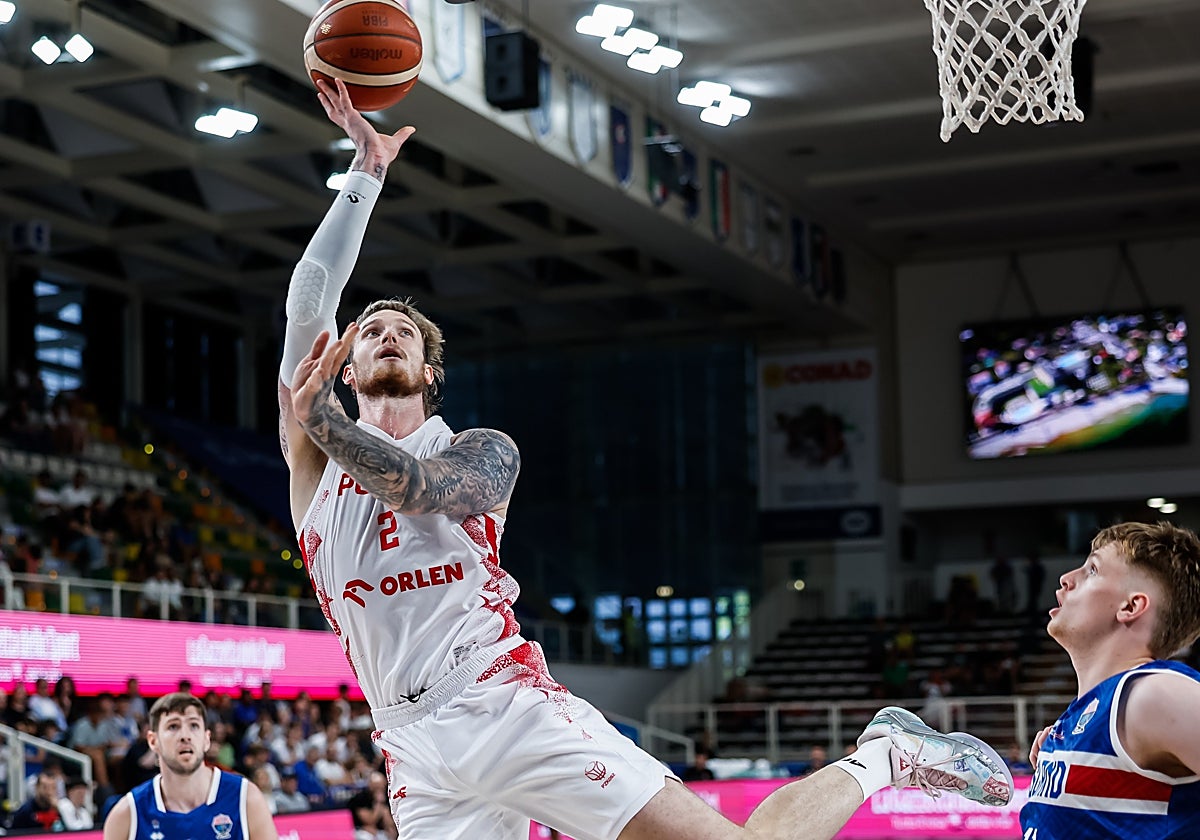 Balcerowski trata de anotar.