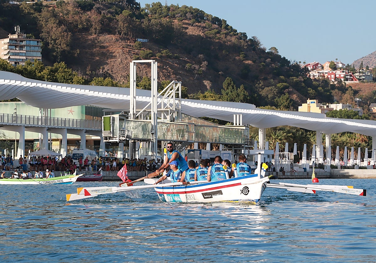 Imagen del puerto durante la disputa de la prueba.