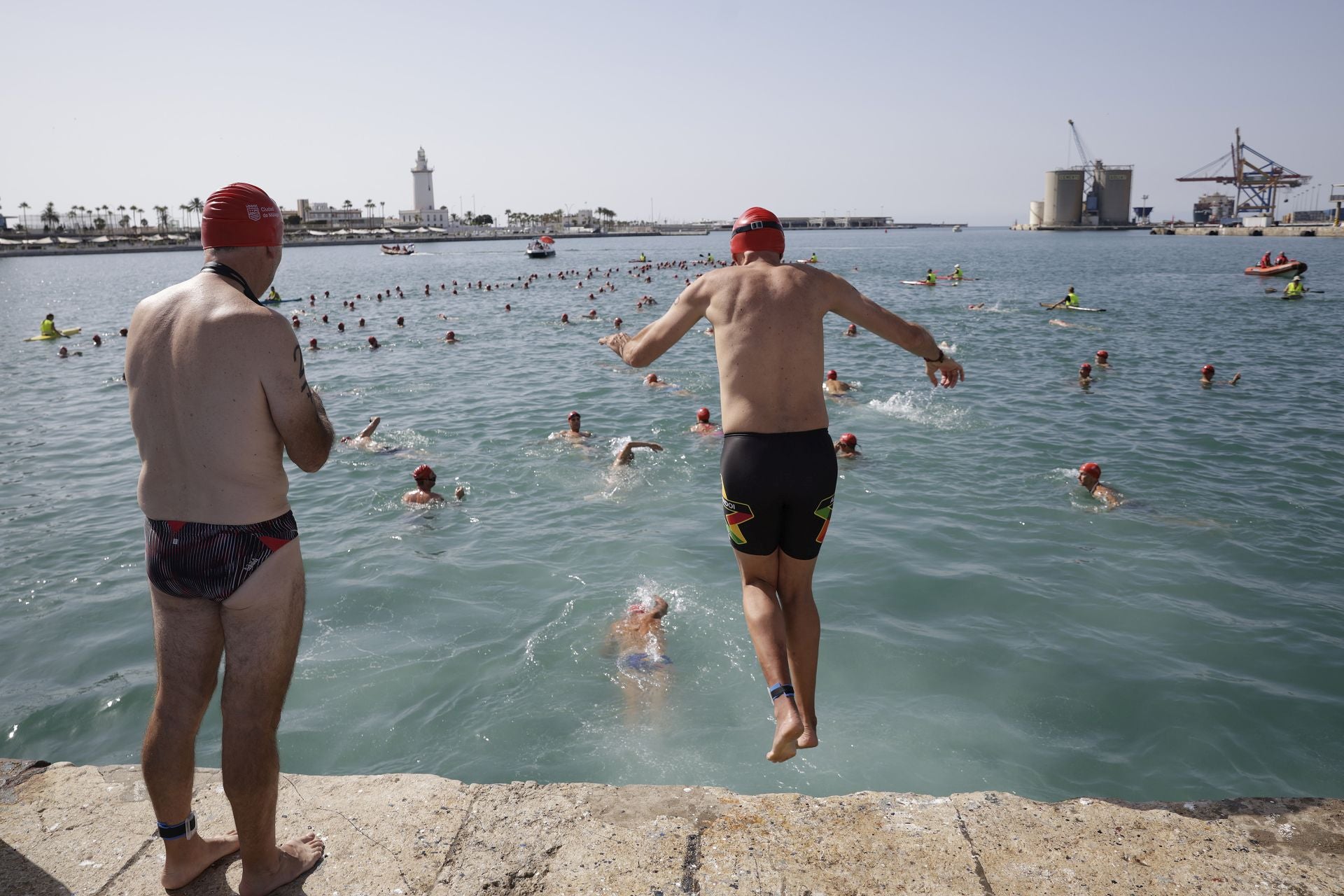 Travesía a nado del puerto, edición 65: más que un deporte, un estilo de vida