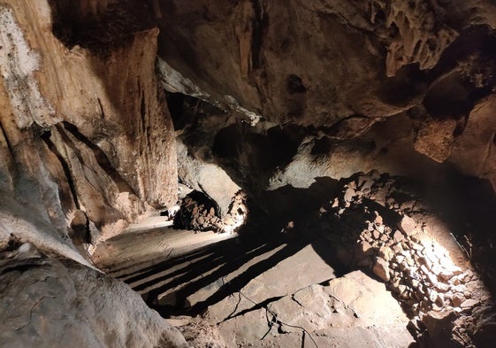 El interior de la Cueva de Ardales.