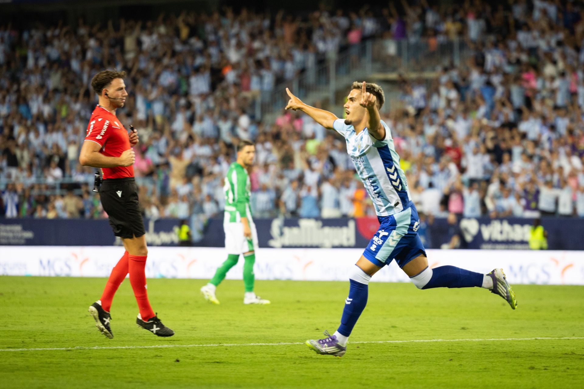El Málaga- Betis del Trofeo Costa del Sol, en imágenes