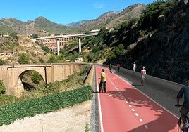 Recreación de cómo quedará el nuevo tramo del carril bici entre Nerja y Maro.