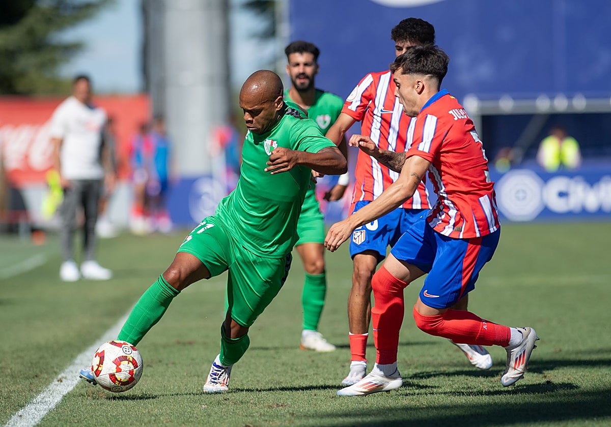 Imagen de un partido del Antequera de la campaña anterior.