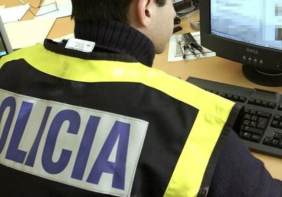 Detenido un matrimonio acusado de publicar teléfonos de familiares y vecinos en webs sexuales