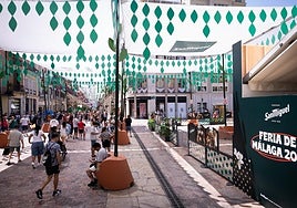 El Centro de la ciudad, ya engalanado para la feria.