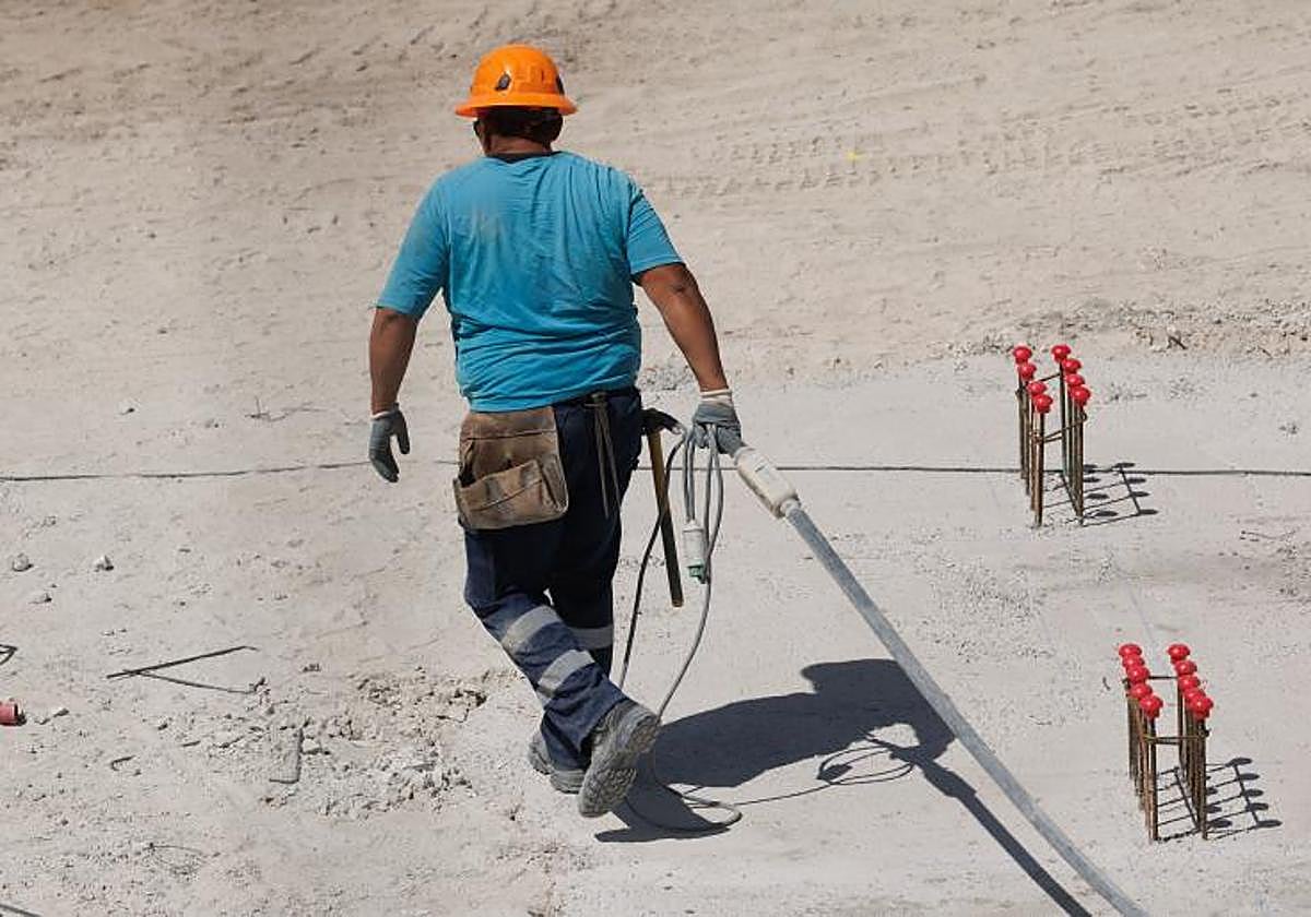 El Gobierno recuerda el permiso retribuido al que tienen derecho los trabajadores por ola de calor