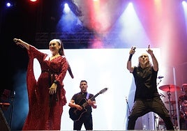 Camela en una imagen de archivo en una actuación en la feria malagueña.
