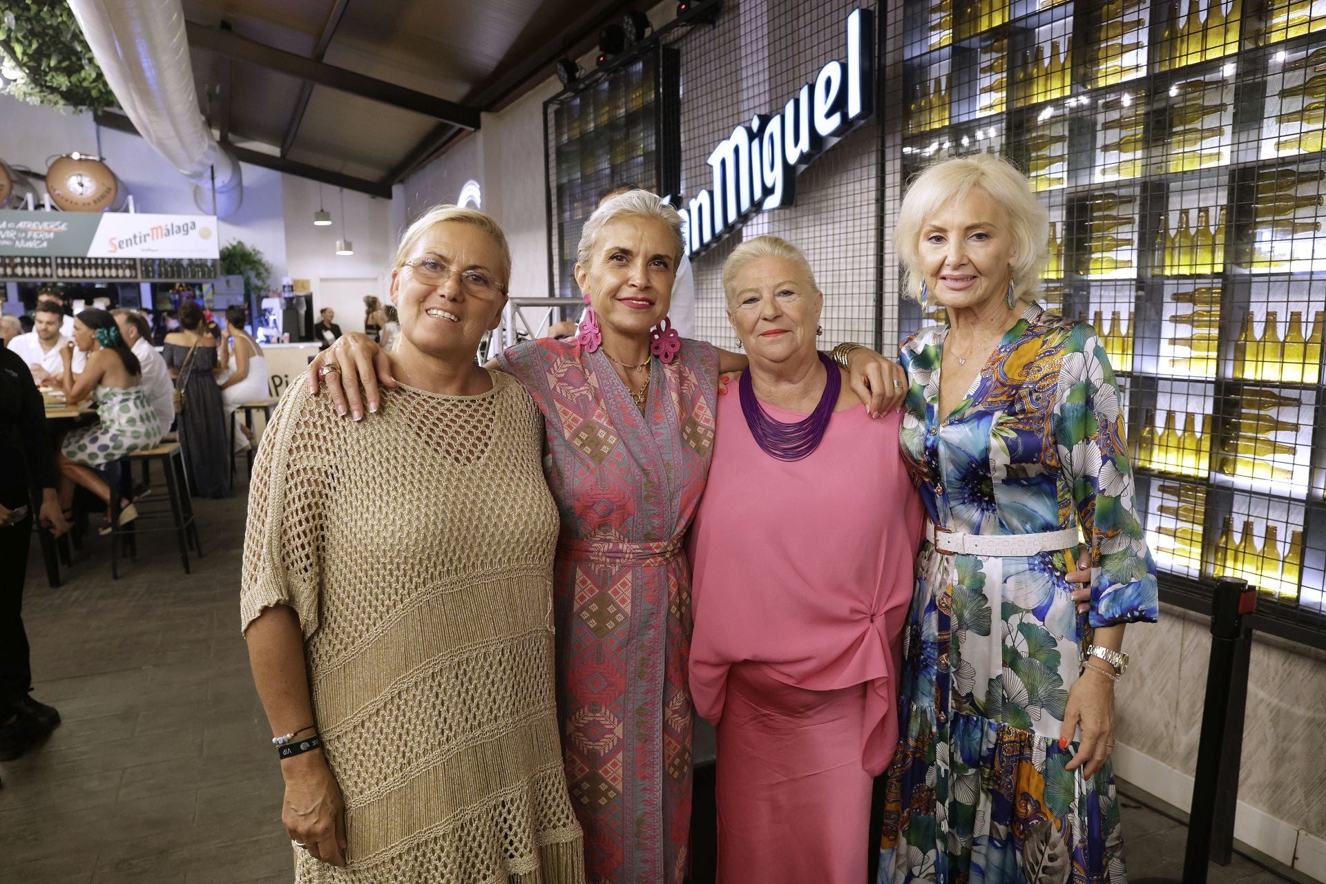 Maribel Navarro, Olga Molina, Alicia Arias y María Victoria Álvarez.