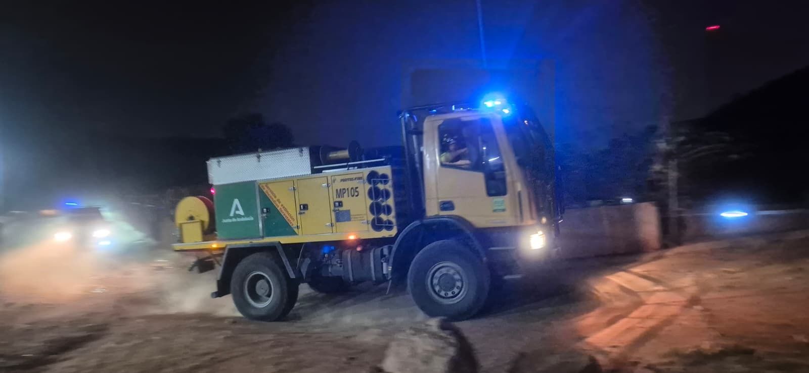 Incendio forestal en el Cerro de la Tortuga de Málaga capital