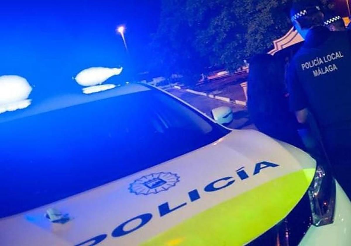 Retiene en un trastero de Málaga a su pareja, que pide auxilio a una amiga por WhatsApp