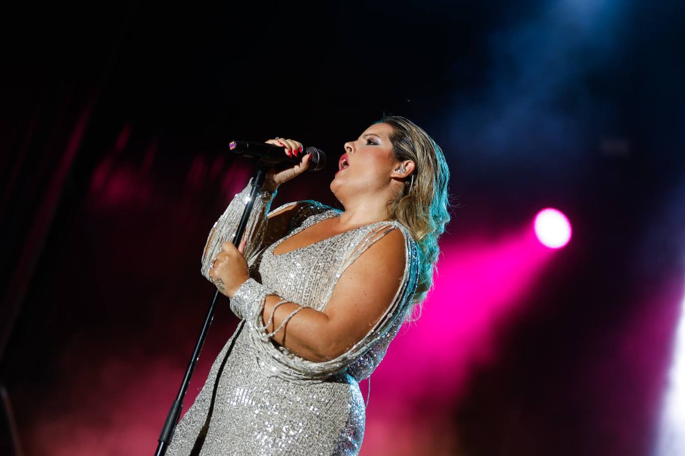 Las mejores imágenes del concierto de Hoffman, Joana Jiménez y Tamara Jerez en la Feria de Málaga 2025