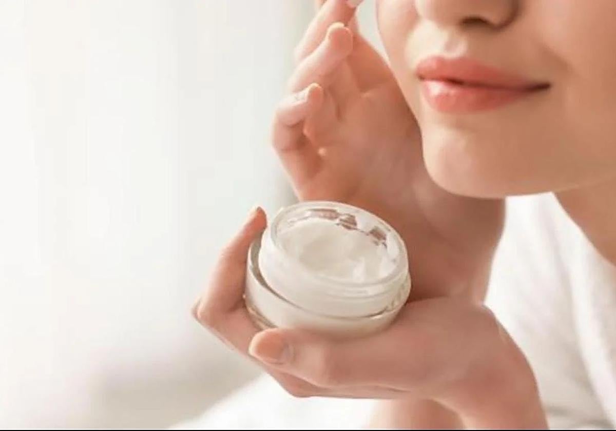Retiran varios lotes de una crema facial hidratante de una conocida marca coreana