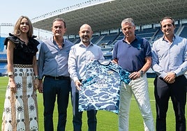 Imagen del acto de ratificación del sponsor.