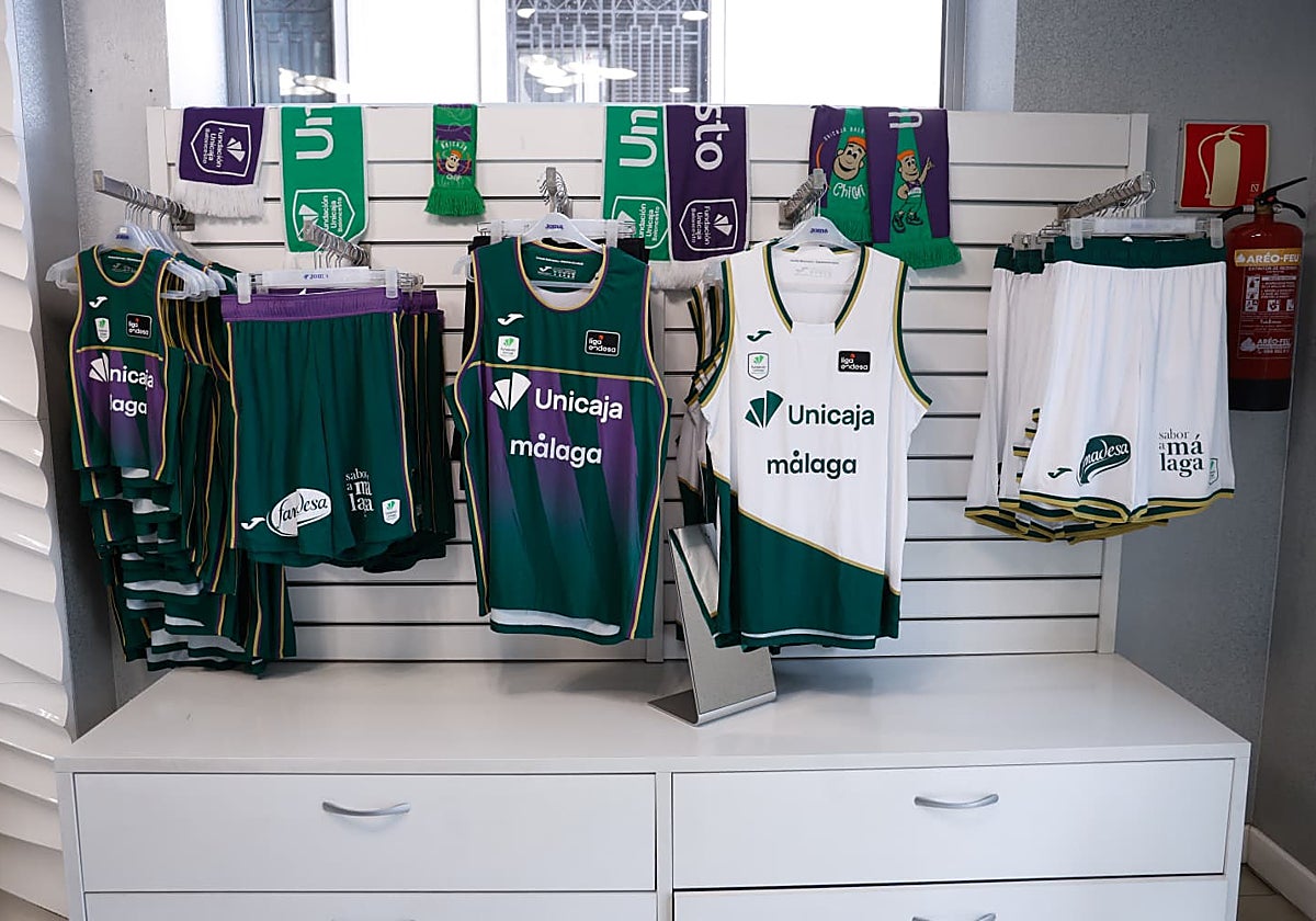 Así son las nuevas equipaciones del Unicaja