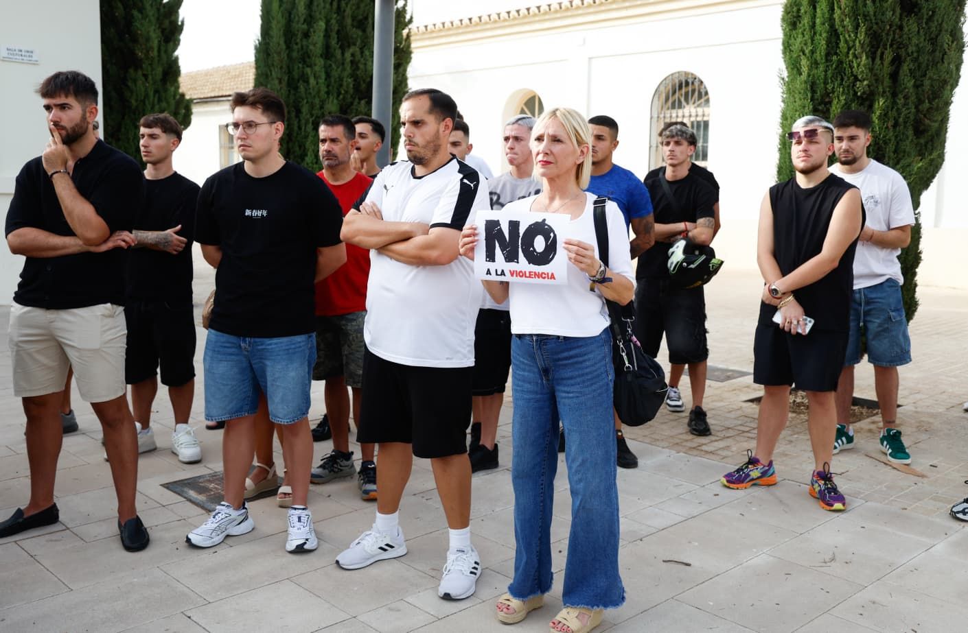 La concentración en el barrio de Capuchinos por el crimen de Angel, en imágenes