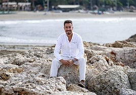 Juanma Alba dirige el restaurante familiar Hermanos Alba, en El Palo.