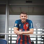 Portillo, en las instalaciones del Huesca al fichar por el conjunto aragonés.