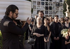 Las series 'Dos tumbas' y 'La novia' ambientan sus intrigas en tierras malagueñas.