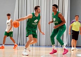 Kalinoski y Tyson Pérez, en un entrenamiento reciente.