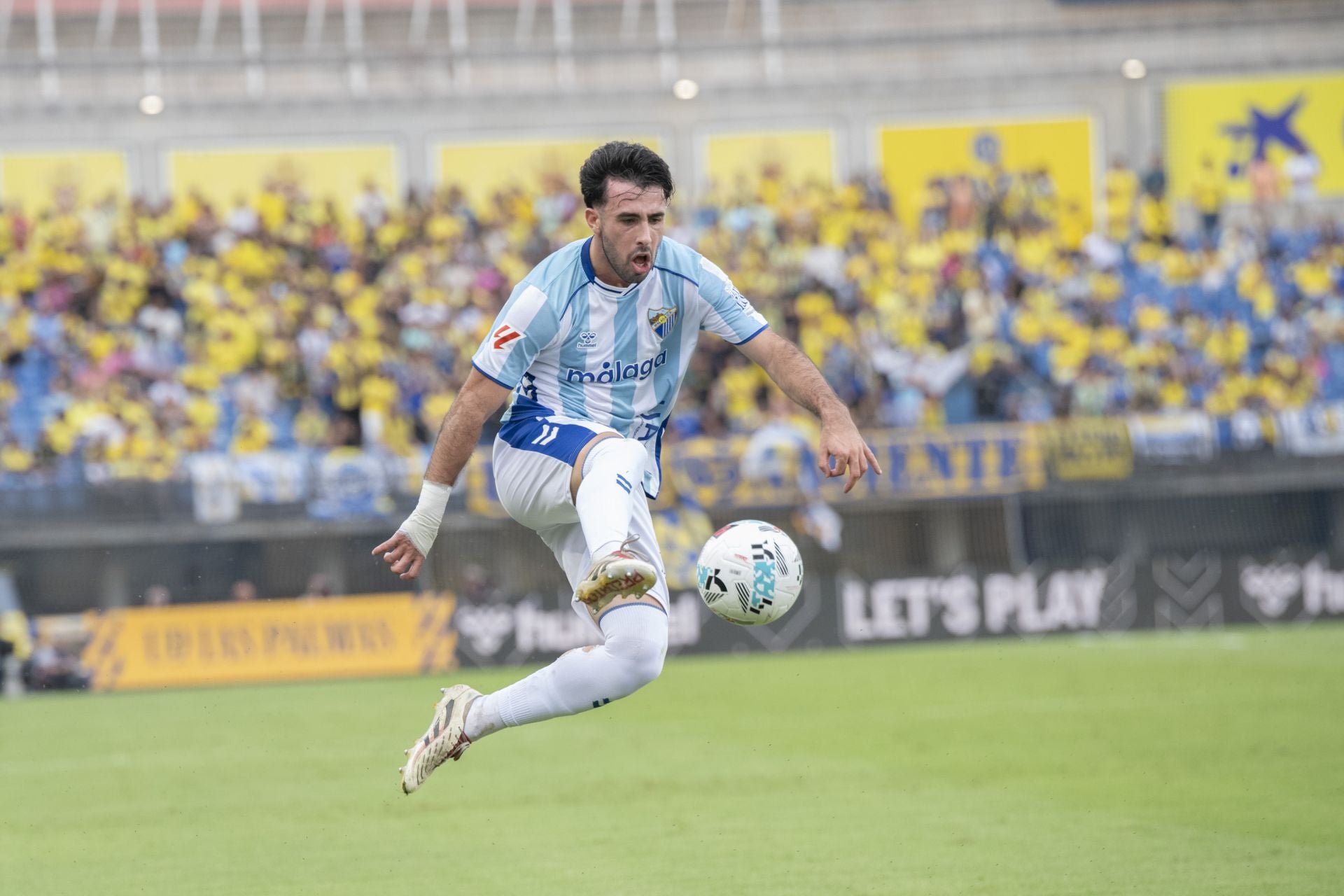 El partido Las Palmas- Málaga, en imágenes