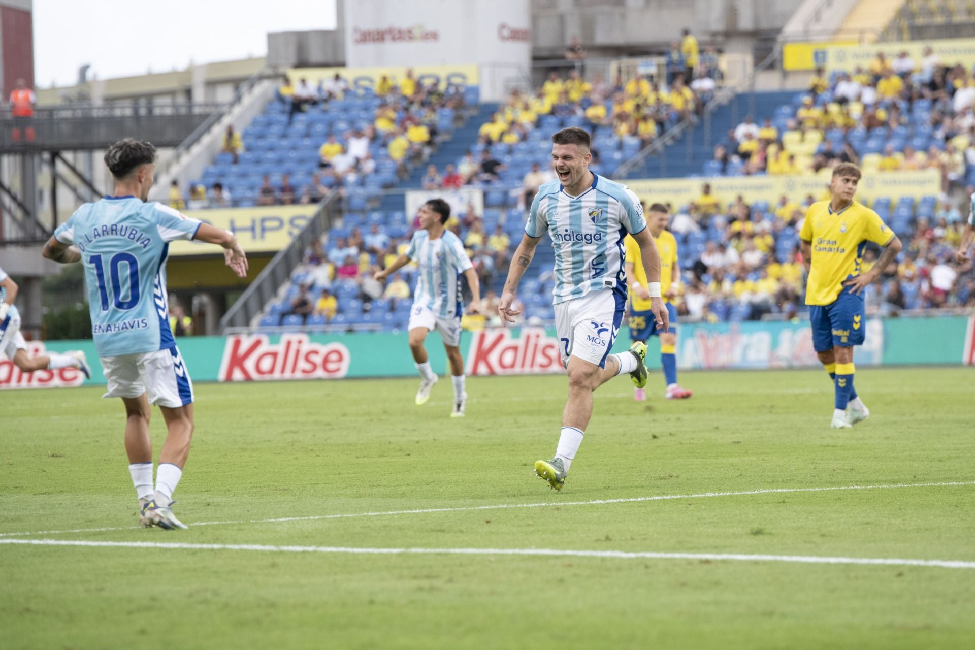 El partido Las Palmas- Málaga, en imágenes