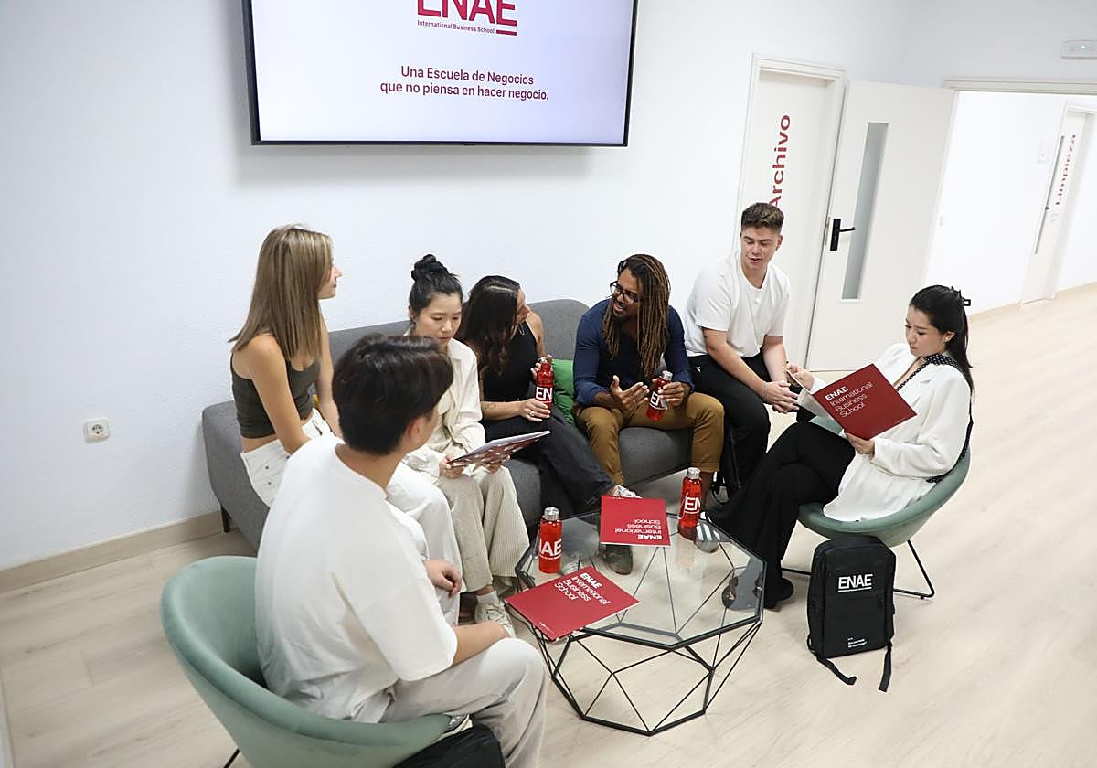 La vida real también cabe en un máster