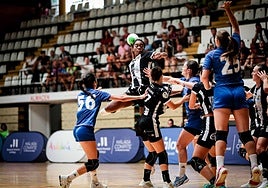 Clabel, uno de los fichajes, en un partido de pretemporada.