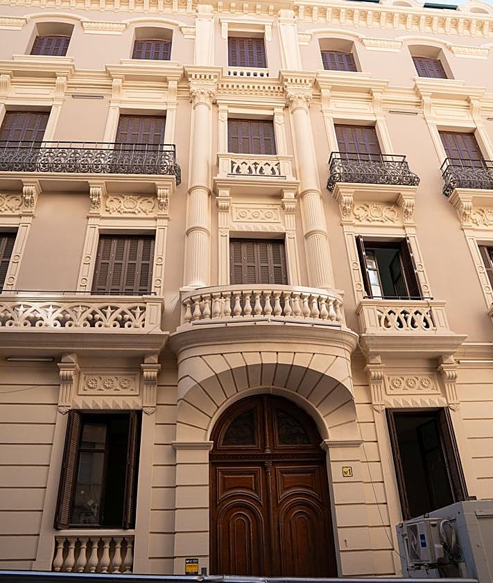Imagen secundaria 2 - Así luce la renovada fachada del Palacio de la Tinta en su transformación como hotel de lujo