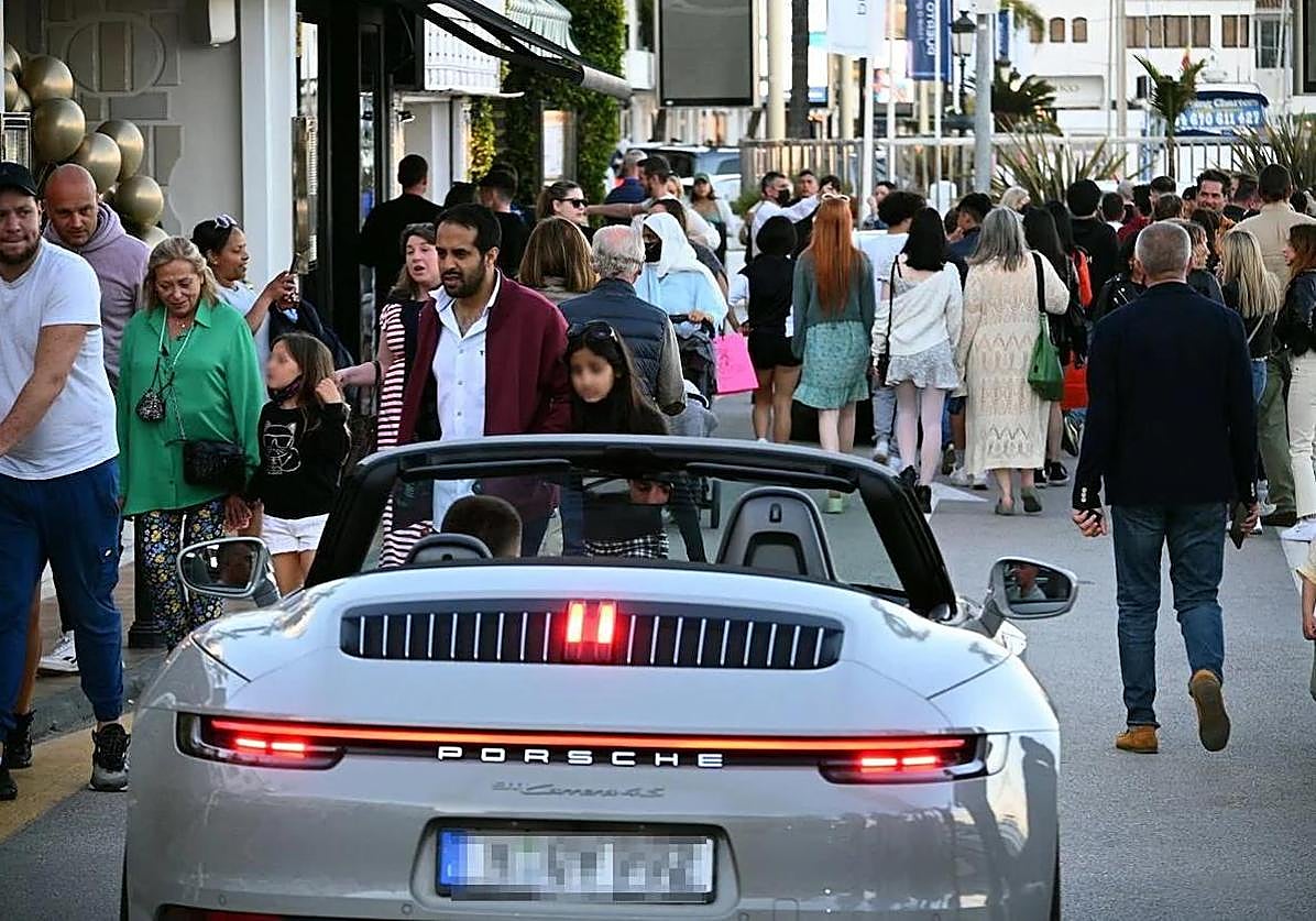 Menos ricos, pero con más dinero: radiografía de las grandes fortunas de Andalucía