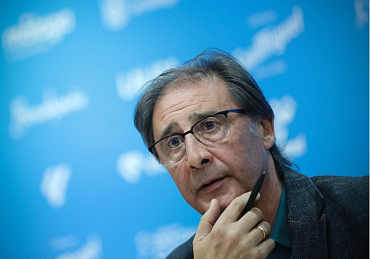 Loren Juarros, en la comparecencia en la sala de prensa de La Rosaleda.