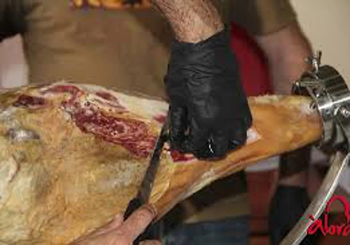 Corte de un jamón.